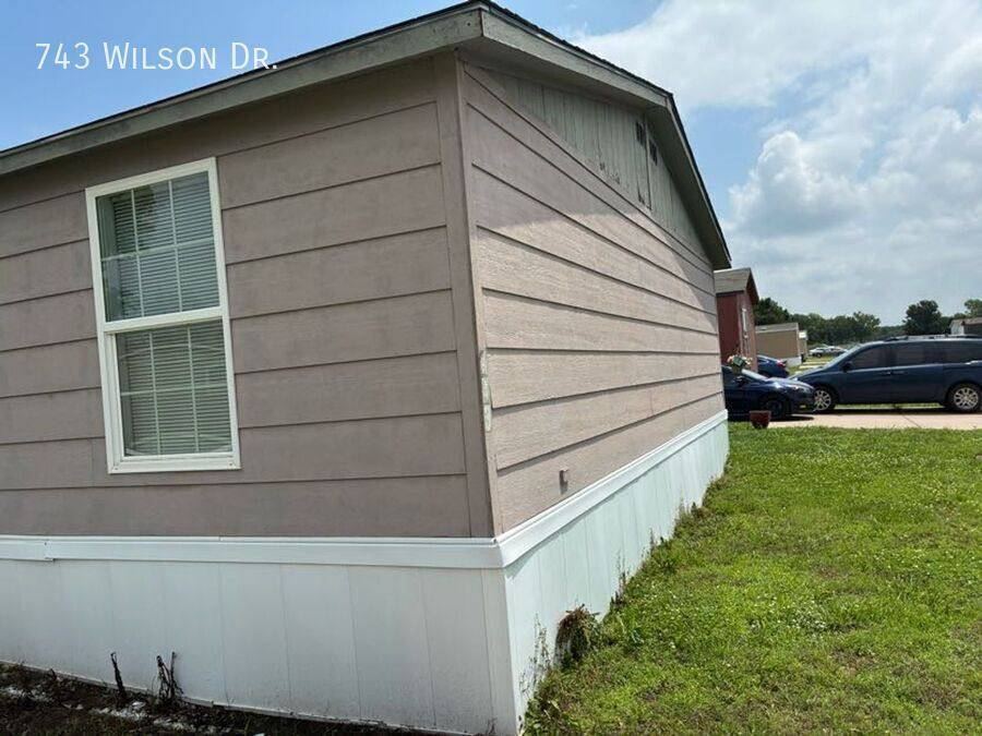 House for rent at 743 Wilson Dr, Towanda, KS 67144