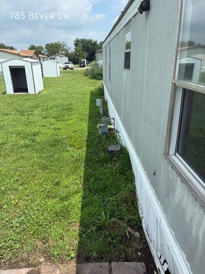 785 Bever Dr, Towanda, KS 67144 - House for Rent