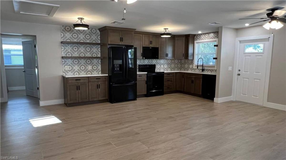 House for rent at 787 104th Ave N, Naples, FL 34108