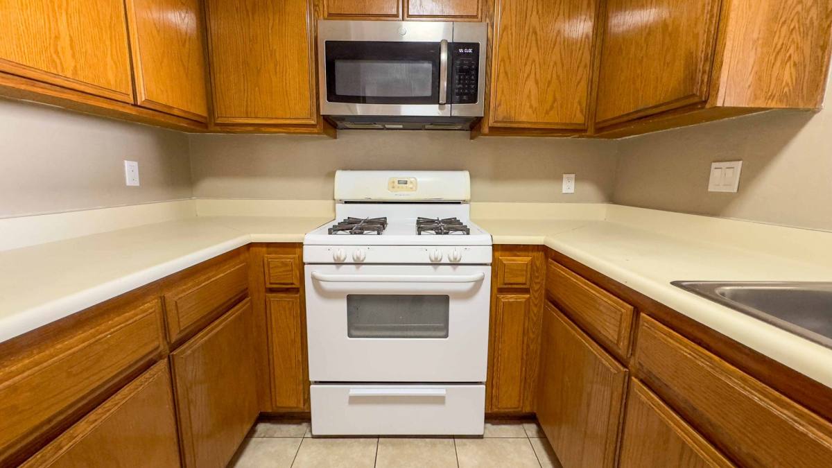 Apartment for rent at 323 W Fifteenth Ave, Escondido, CA 92025