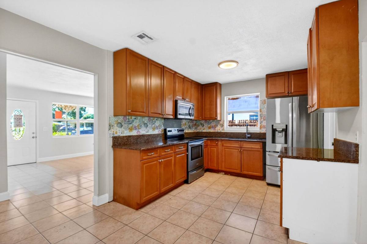 House for rent at 775 Snead Circle, West Palm Beach, FL 33413