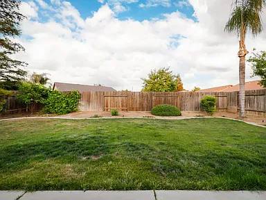 House for rent at 5506 Leeward Point Dr, Bakersfield, CA 93312