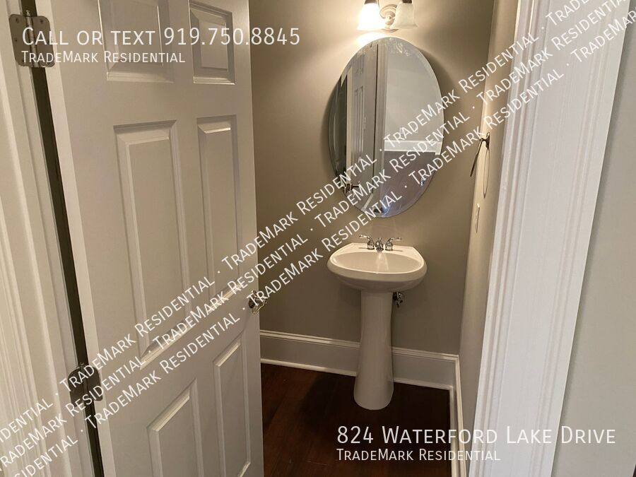 House for rent at 824 Waterford Lake Dr, Cary, NC 27519
