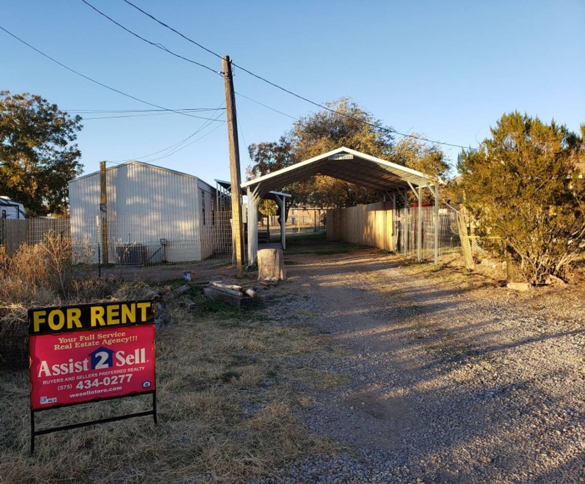 House for rent at 22015 Stanford Ave, Alamogordo, NM 88310
