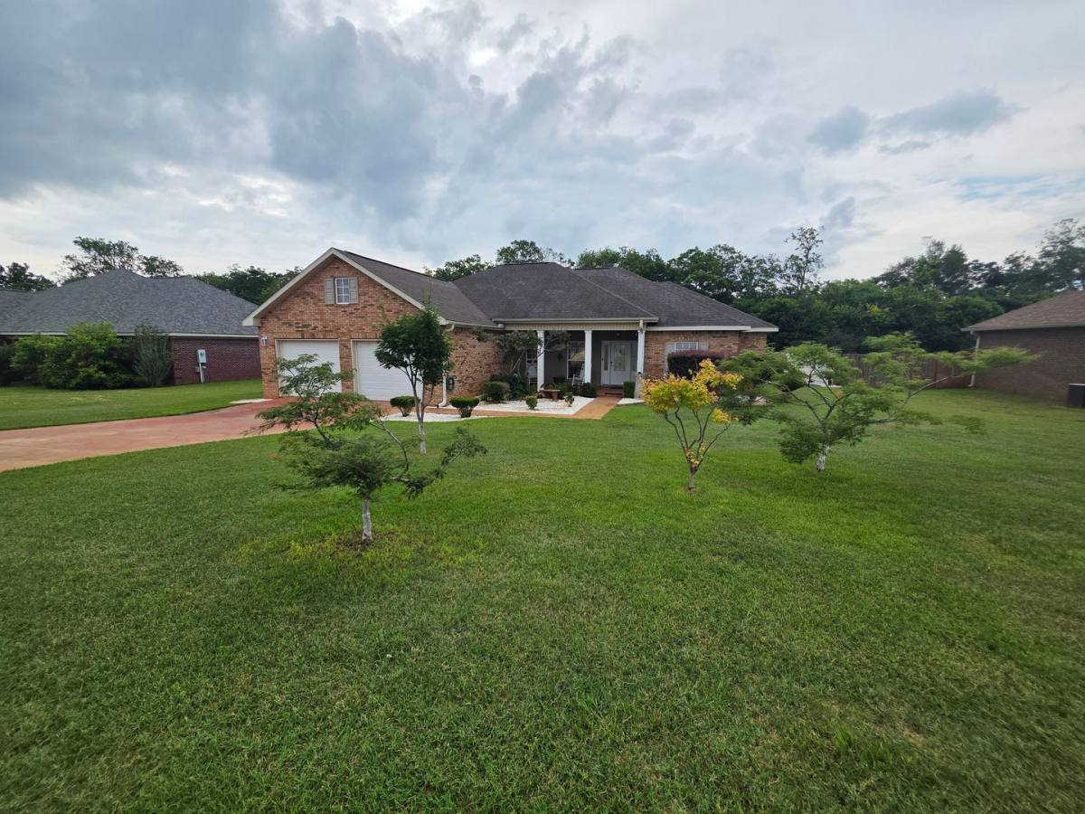 House for rent at 206 Maree Dr, Daleville, AL 36322