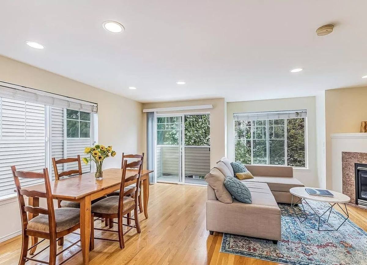 Townhouse for rent at 8510 B Midvale Ave N, Seattle, WA 98103