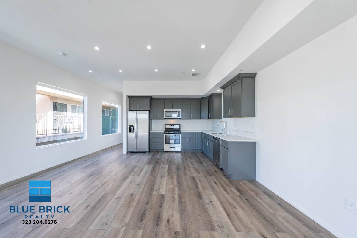 Apartment for rent at 5239-5241 Huntington Dr, Los Angeles, CA 90032