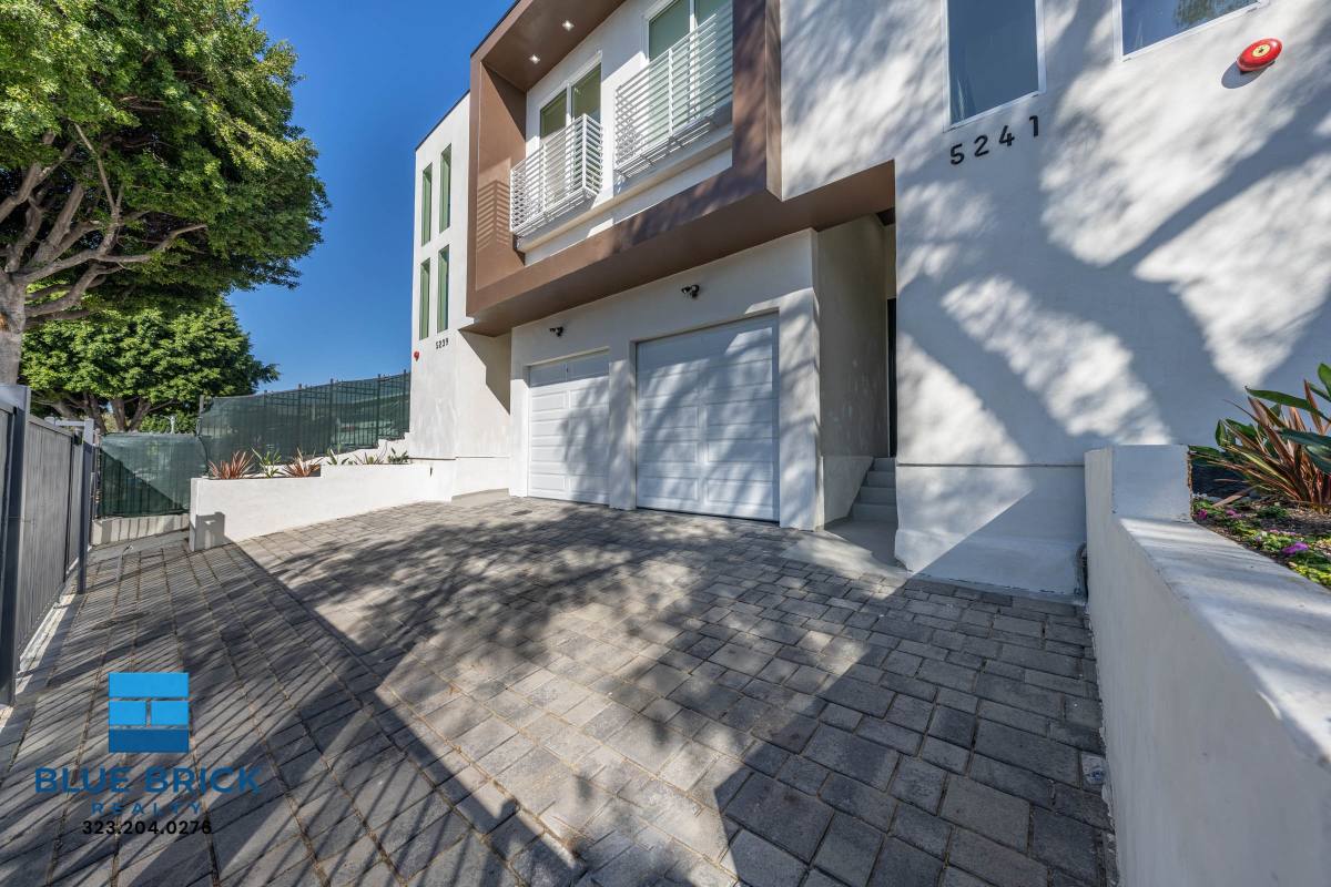 Apartment for rent at 5239-5241 Huntington Dr, Los Angeles, CA 90032