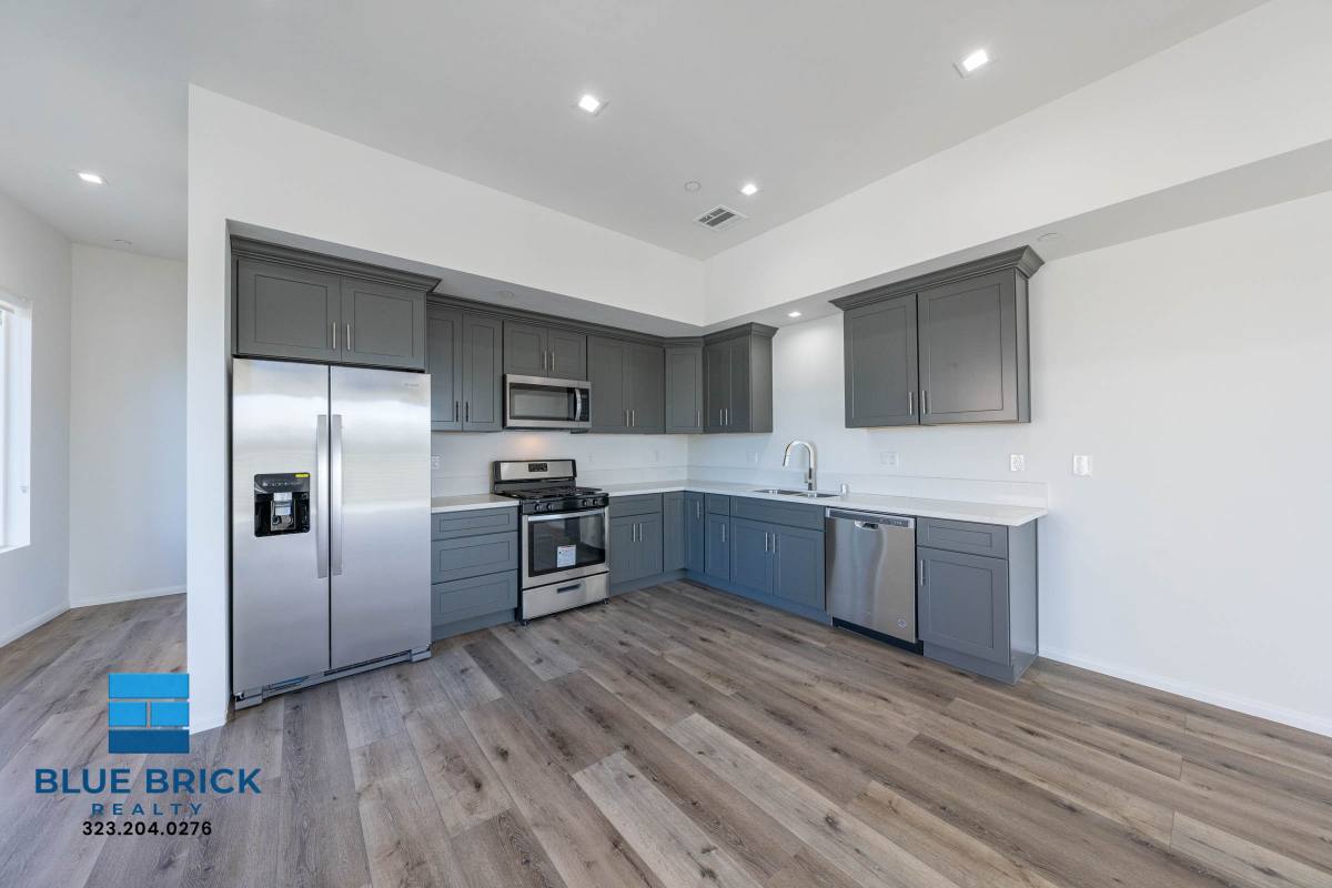 Apartment for rent at 5239-5241 Huntington Dr, Los Angeles, CA 90032