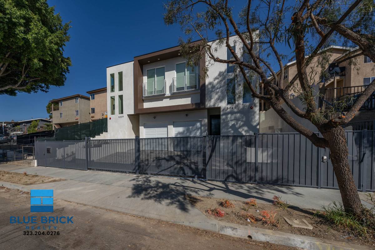 Apartment for rent at 5239-5241 Huntington Dr, Los Angeles, CA 90032