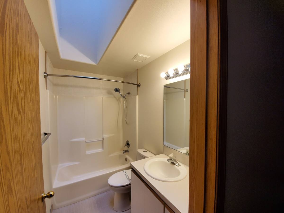 Apartment for rent at 16208 NE 8th St, Vancouver, WA 98684