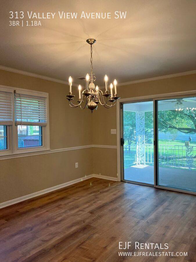 House for rent at 313 Valley View Ave SW, Leesburg, VA 20175