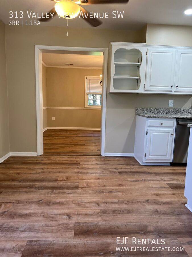 House for rent at 313 Valley View Ave SW, Leesburg, VA 20175