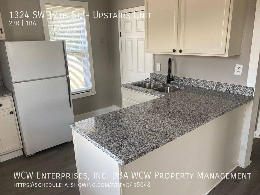 Apartment for rent at 1324 SW 17th St #UPSTAIRS, Topeka, KS 66604