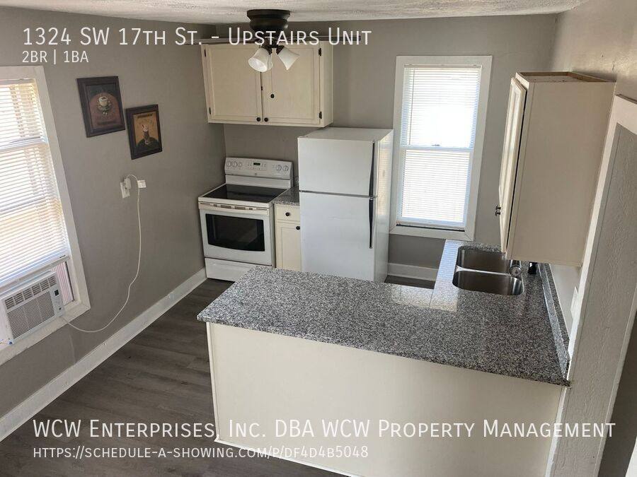 Apartment for rent at 1324 SW 17th St #UPSTAIRS, Topeka, KS 66604