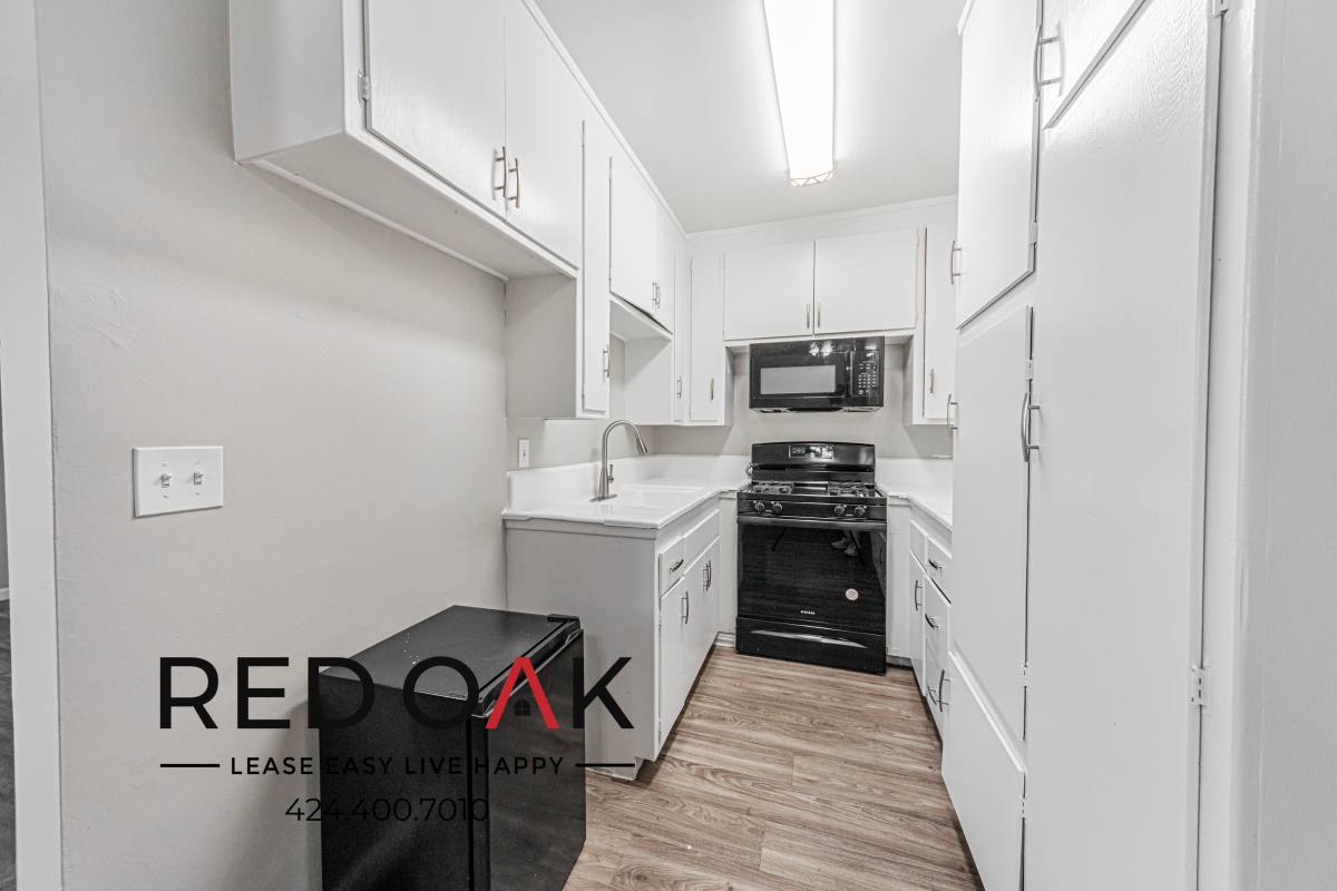 Condo for rent at 15405 Vanowen St #22, Van Nuys, CA 91406