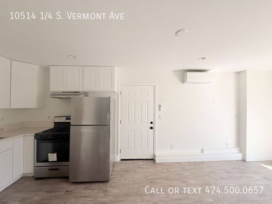 Apartment for rent at 10514 1 4 S Vermont Ave, Los Angeles, CA 90044