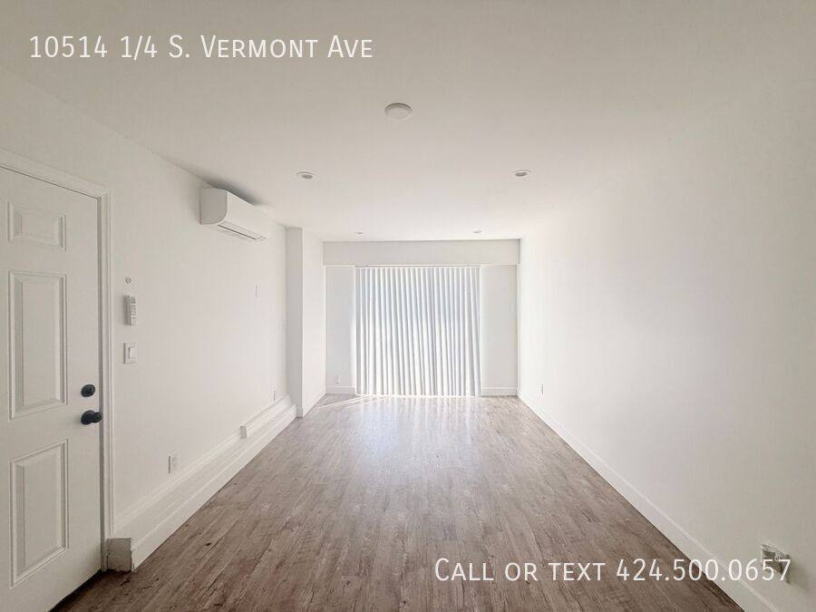 Apartment for rent at 10514 1 4 S Vermont Ave, Los Angeles, CA 90044