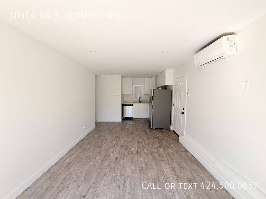 Apartment for rent at 10514 1 4 S Vermont Ave, Los Angeles, CA 90044