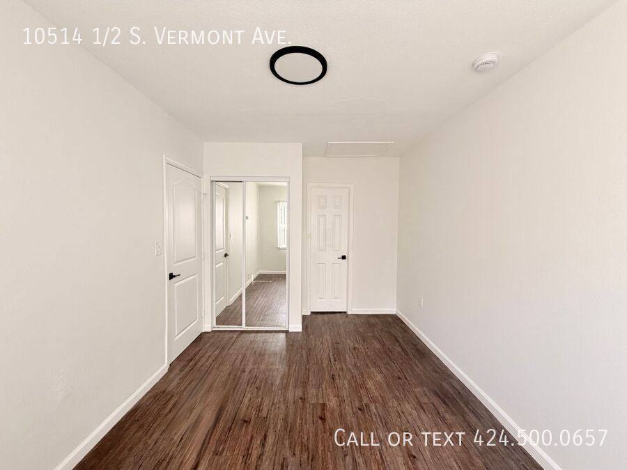 Apartment for rent at 10514 1 2 S Vermont Ave, Los Angeles, CA 90044