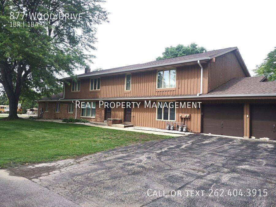 Apartment for rent at 877 Wood Dr #3, Oconomowoc, WI 53066