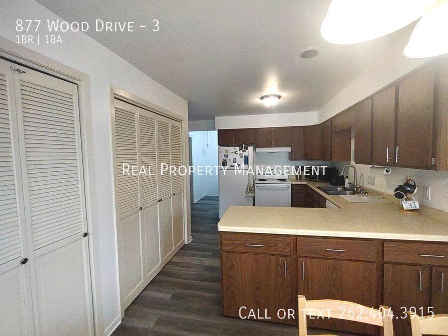 Apartment for rent at 877 Wood Dr #3, Oconomowoc, WI 53066