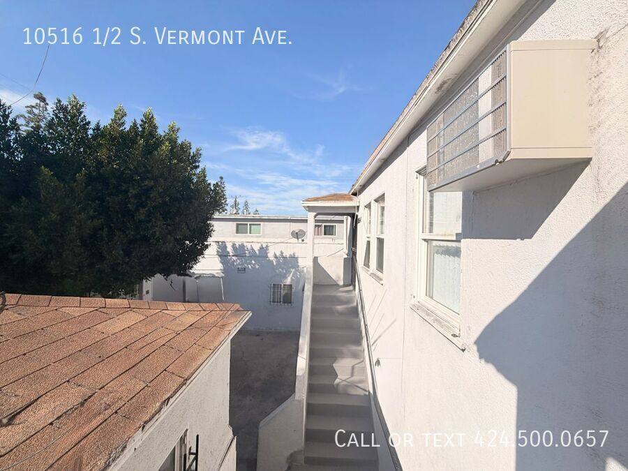 Apartment for rent at 10516 1 2 S Vermont Ave, Los Angeles, CA 90044