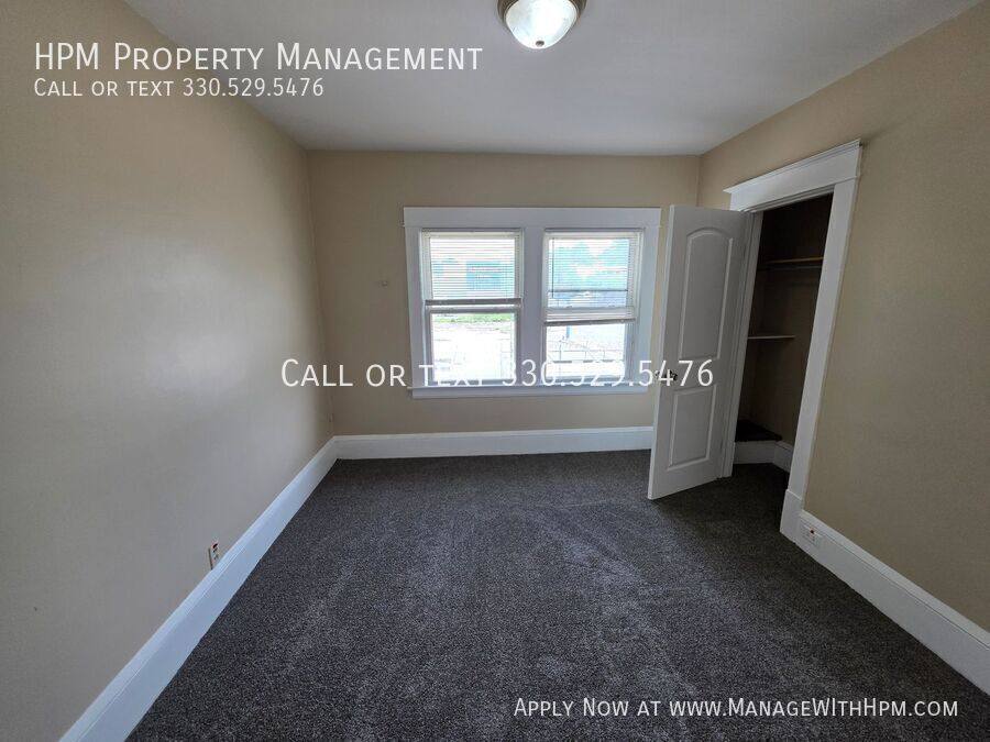 Apartment for rent at 569 E Exchange St, Akron, OH 44306