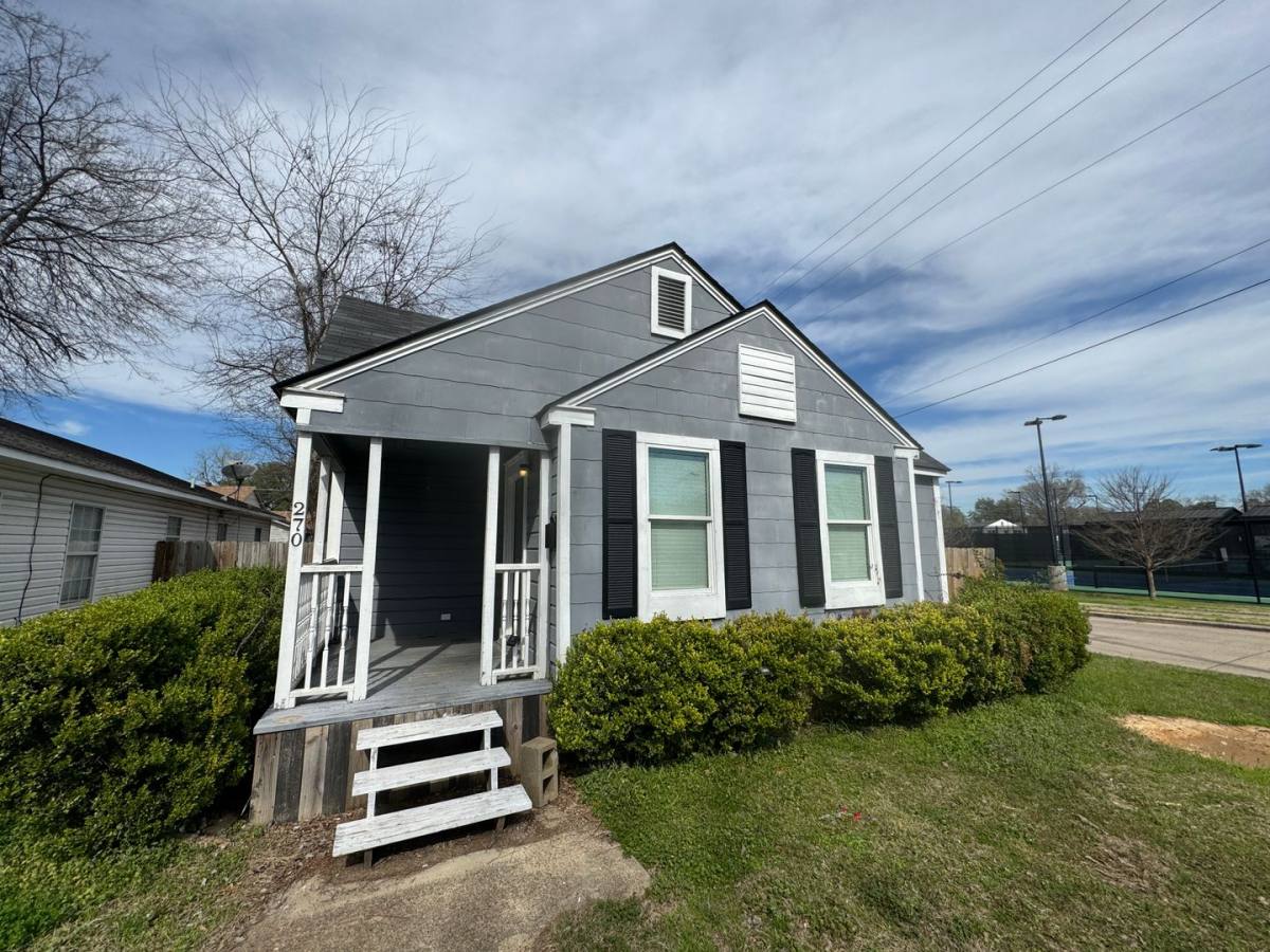 House for rent at 270 E Linden St, Shreveport, LA 71104