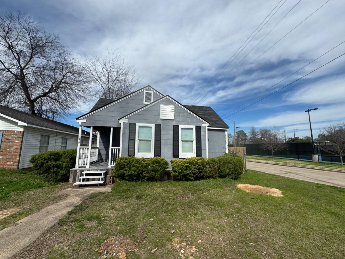 House for rent at 270 E Linden St, Shreveport, LA 71104