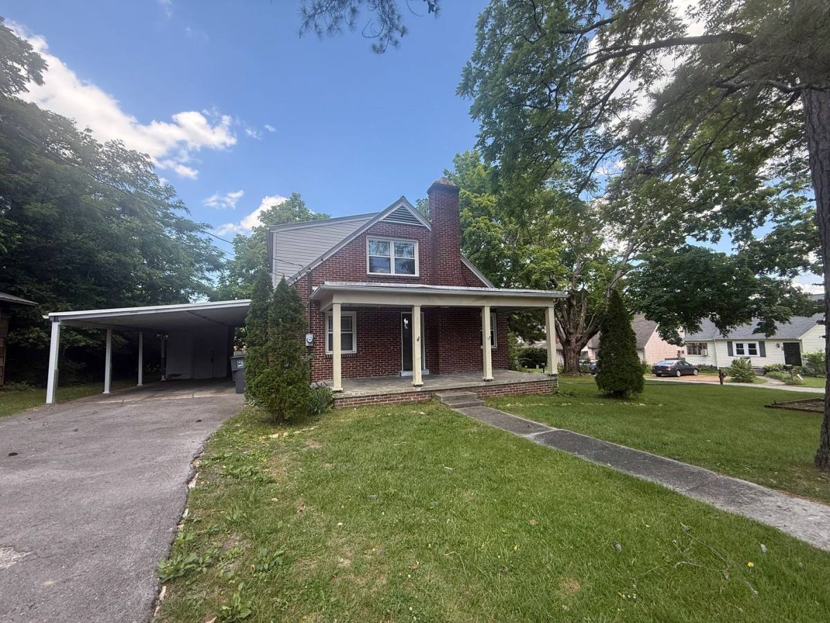 House for rent at 100 Davis Ave, Cookeville, TN 38501