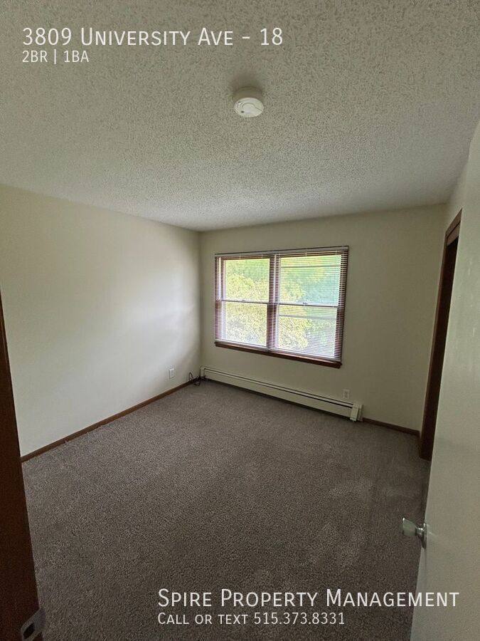 Apartment for rent at 3809 University Ave #18, Des Moines, IA 50311