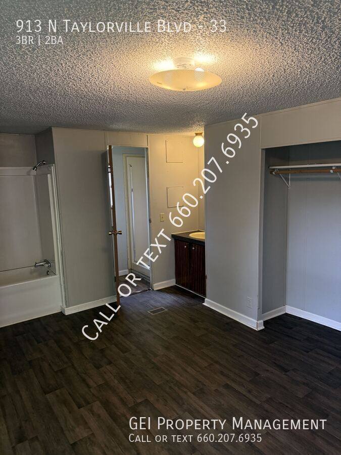 House for rent at 913 N Taylorville Blvd #33, Taylorville, IL 62568