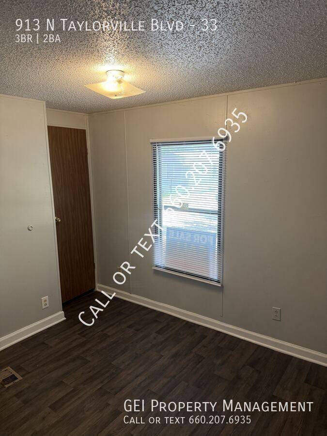 House for rent at 913 N Taylorville Blvd #33, Taylorville, IL 62568
