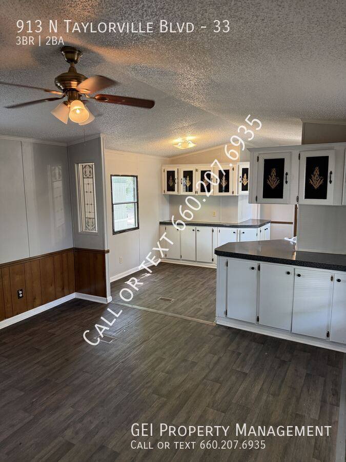 House for rent at 913 N Taylorville Blvd #33, Taylorville, IL 62568