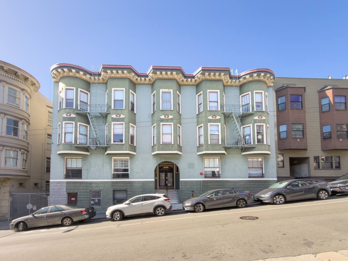 Apartment for rent at 1560 Sacramento St #211, San Francisco, CA 94109