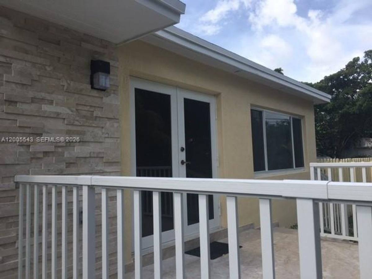 House for rent at 805 NE 138th St, Miami, FL 33161