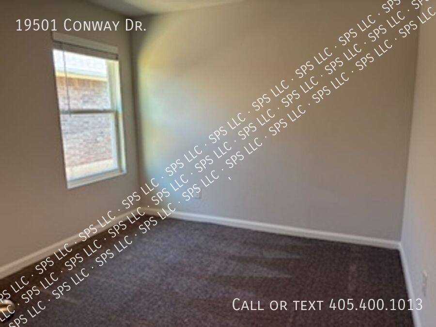 House for rent at 19501 Conway Dr, Edmond, OK 73012