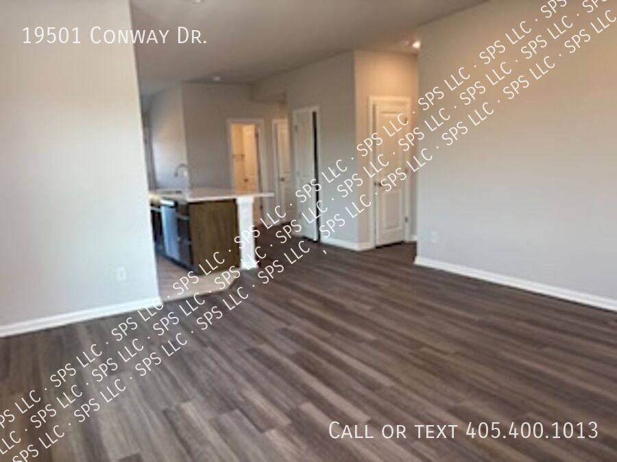 House for rent at 19501 Conway Dr, Edmond, OK 73012