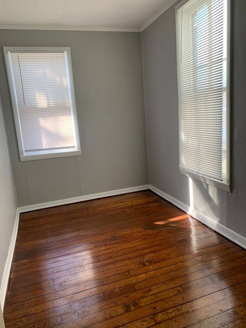 Apartment for rent at 685 Magnolia Ave E, Saint Paul, MN 55106