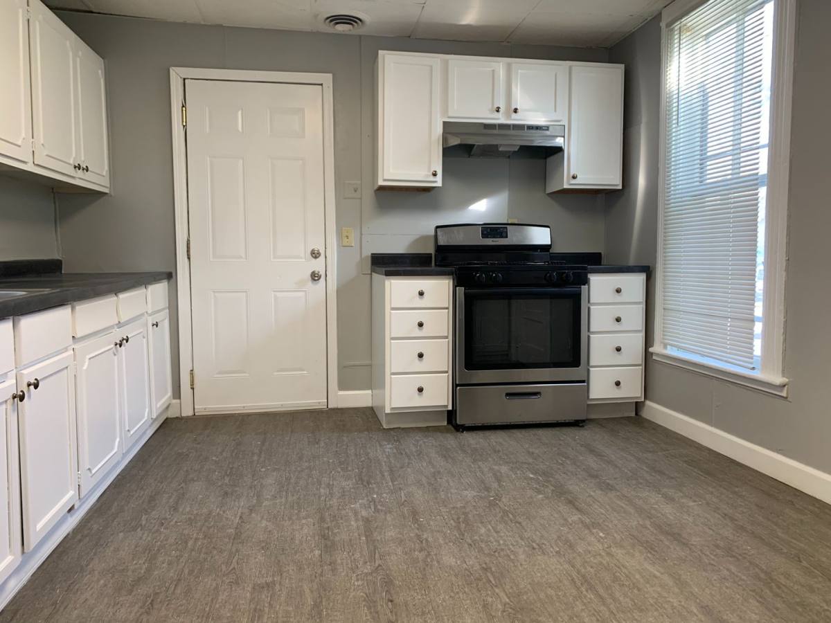 Apartment for rent at 685 Magnolia Ave E, Saint Paul, MN 55106