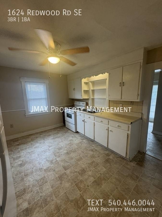 House for rent at 1624 Redwood Rd SE, Roanoke, VA 24014