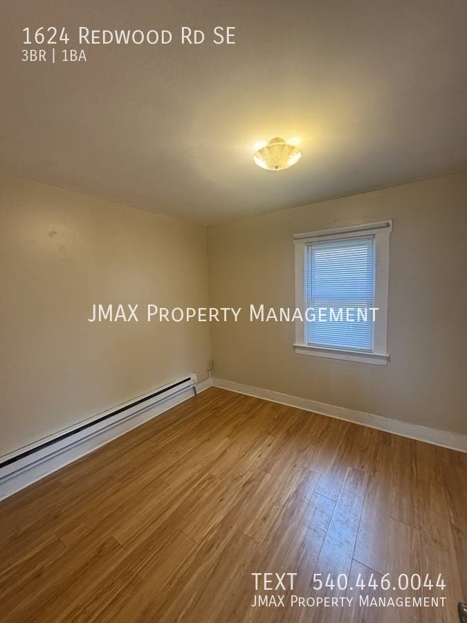 House for rent at 1624 Redwood Rd SE, Roanoke, VA 24014