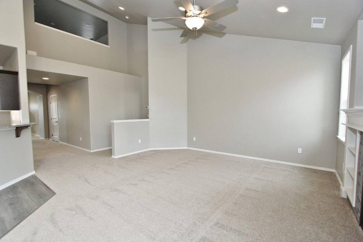 House for rent at 33 N Mingus Ave, Nampa, ID 83651