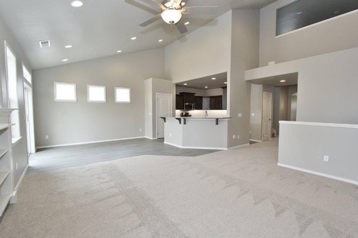 House for rent at 33 N Mingus Ave, Nampa, ID 83651