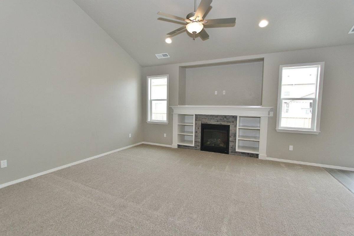 House for rent at 33 N Mingus Ave, Nampa, ID 83651