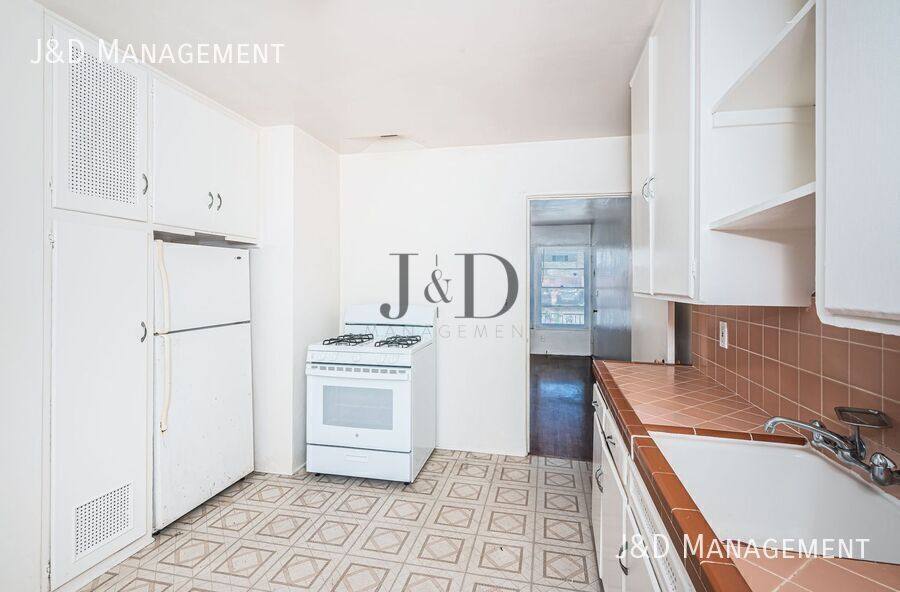 Apartment for rent at 4380 Louisiana St, San Diego, CA 92104