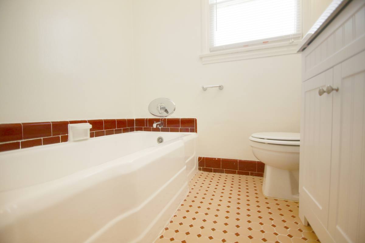 Apartment for rent at 1123-1127 Larrabee St, West Hollywood, CA 90069