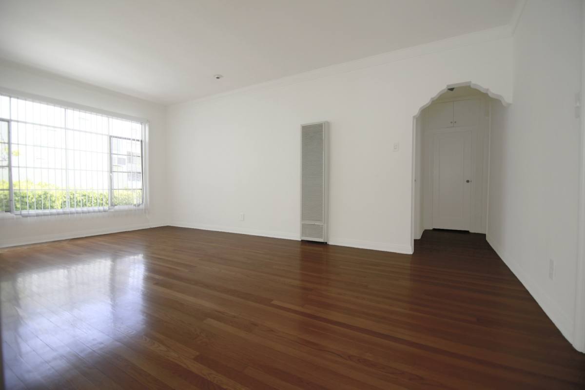 Apartment for rent at 1123-1127 Larrabee St, West Hollywood, CA 90069