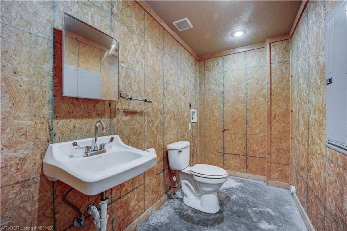 Apartment for rent at 1324 Sandstone Dr, Van Buren, AR 72956